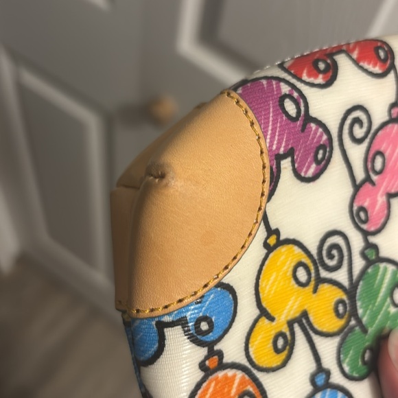 Dooney&Bourke Disney rare rainbow ballon pouch - Picture 7 of 9
